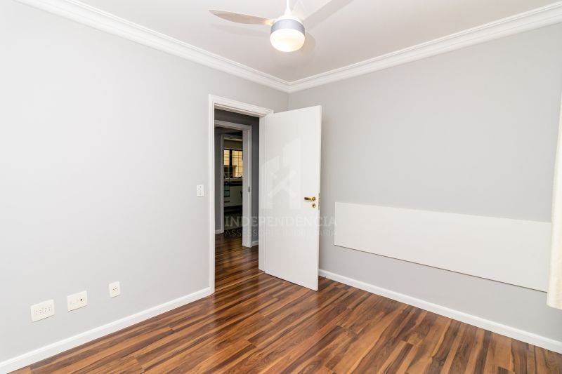 APARTAMENTO 3 quartos  no bairro PETRÓPOLIS em PORTO ALEGRE