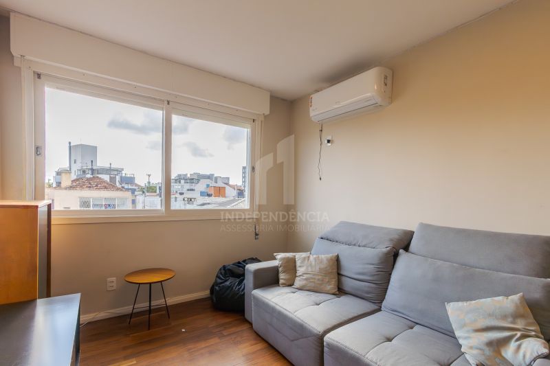 APARTAMENTO 2 quartos  no bairro SANTA CECÍLIA em PORTO ALEGRE