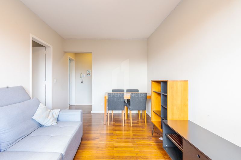 APARTAMENTO 2 quartos  no bairro SANTA CECÍLIA em PORTO ALEGRE