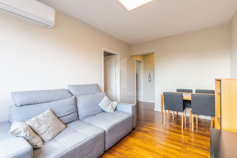 APARTAMENTO 2 quartos  no bairro SANTA CECÍLIA em PORTO ALEGRE