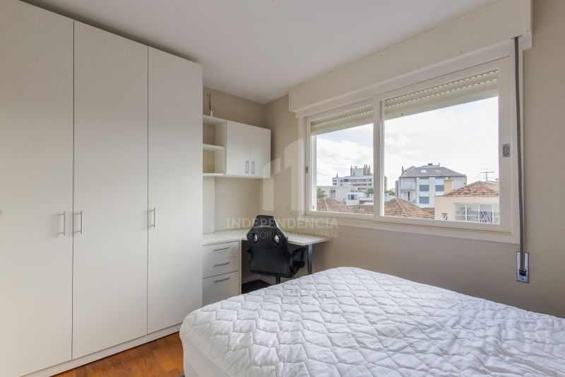 APARTAMENTO 2 quartos  no bairro SANTA CECÍLIA em PORTO ALEGRE
