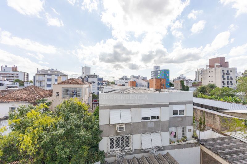 APARTAMENTO 2 quartos  no bairro SANTA CECÍLIA em PORTO ALEGRE