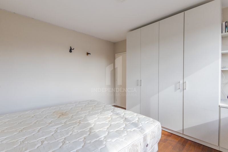 APARTAMENTO 2 quartos  no bairro SANTA CECÍLIA em PORTO ALEGRE