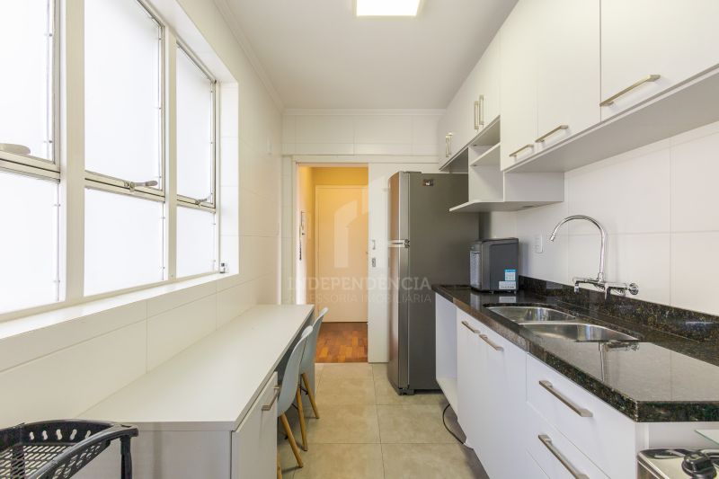 APARTAMENTO 2 quartos  no bairro SANTA CECÍLIA em PORTO ALEGRE