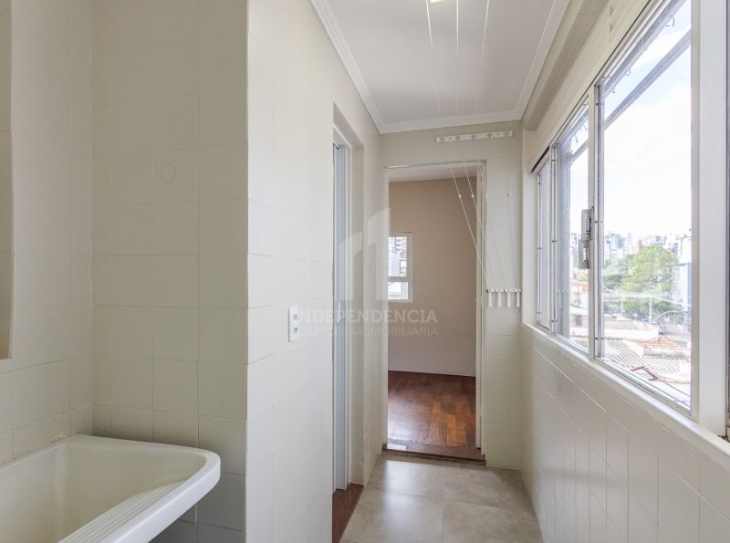 APARTAMENTO 2 quartos  no bairro SANTA CECÍLIA em PORTO ALEGRE