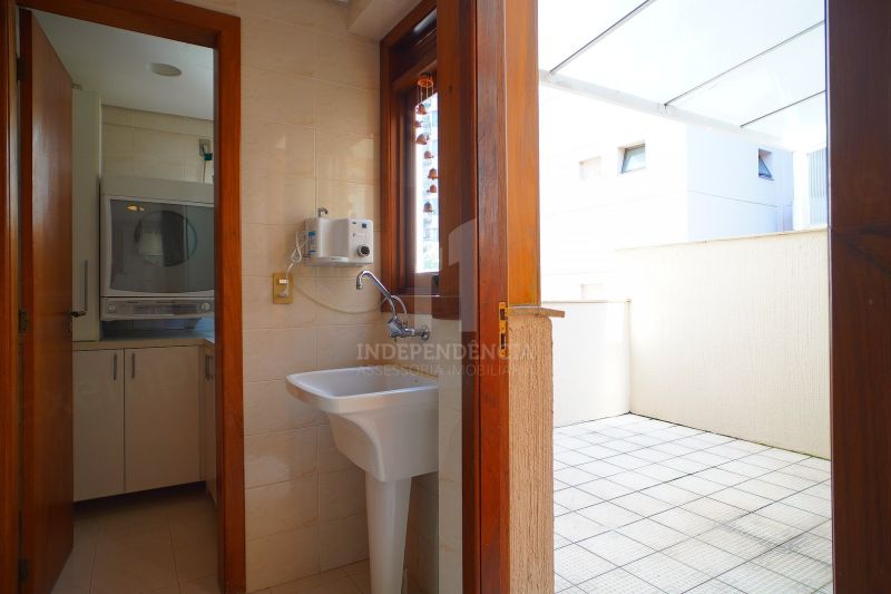 APARTAMENTO 3 quartos  no bairro PETRÓPOLIS em PORTO ALEGRE
