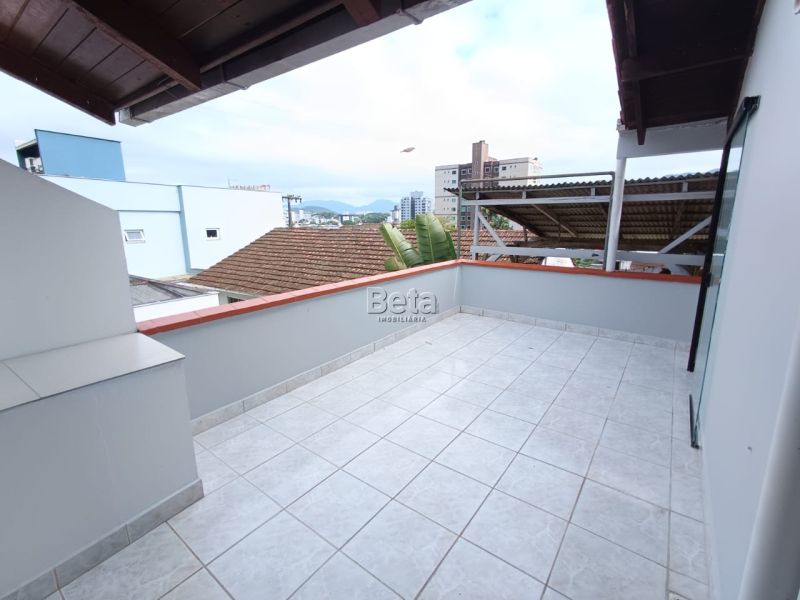 Casa para alugar no bairro VILA NOVA