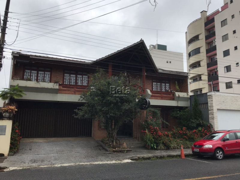 Casa 3 quartos, 470 m²  no bairro CENTRO em JARAGUA DO SUL/SC - Loja Imobiliária o seu portal de imóveis para alugar, aluguel e locação