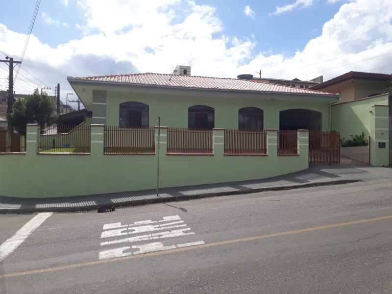 Casa 3 quartos  no bairro Sao Luis em Jaragua Do Sul