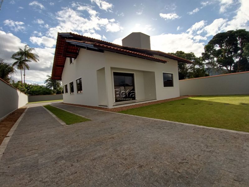 Casa 3 quartos, 180 m²  no bairro ILHA DA FIGUEIRA em JARAGUA DO SUL/SC - Loja Imobiliária o seu portal de imóveis para alugar, aluguel e locação