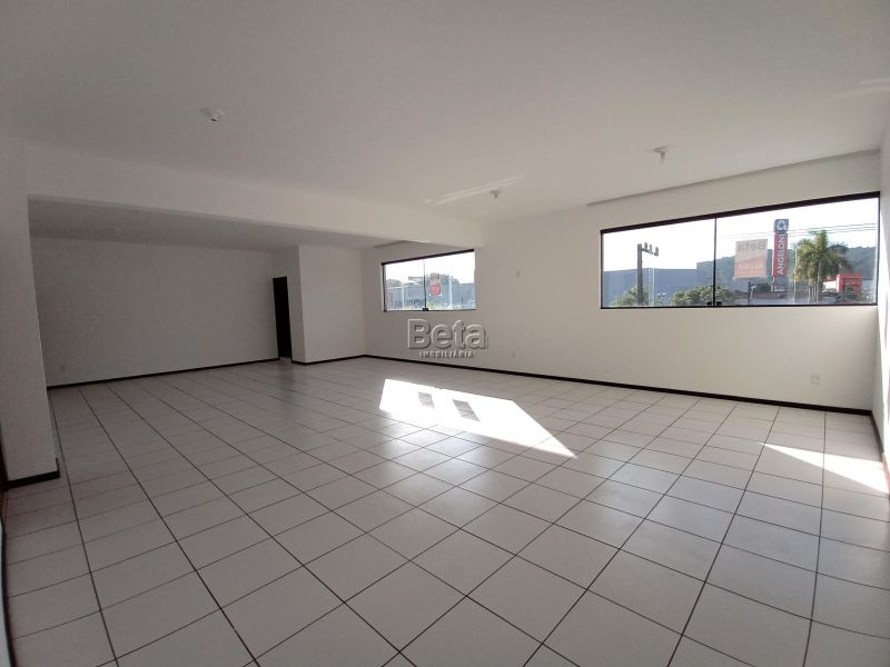 Sala no bairro Centro em Jaragua Do Sul