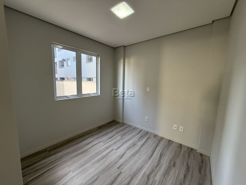 Apto para alugar no bairro CENTRO