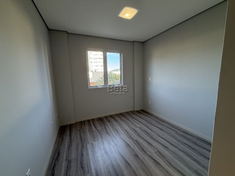 Apto para alugar no bairro CENTRO