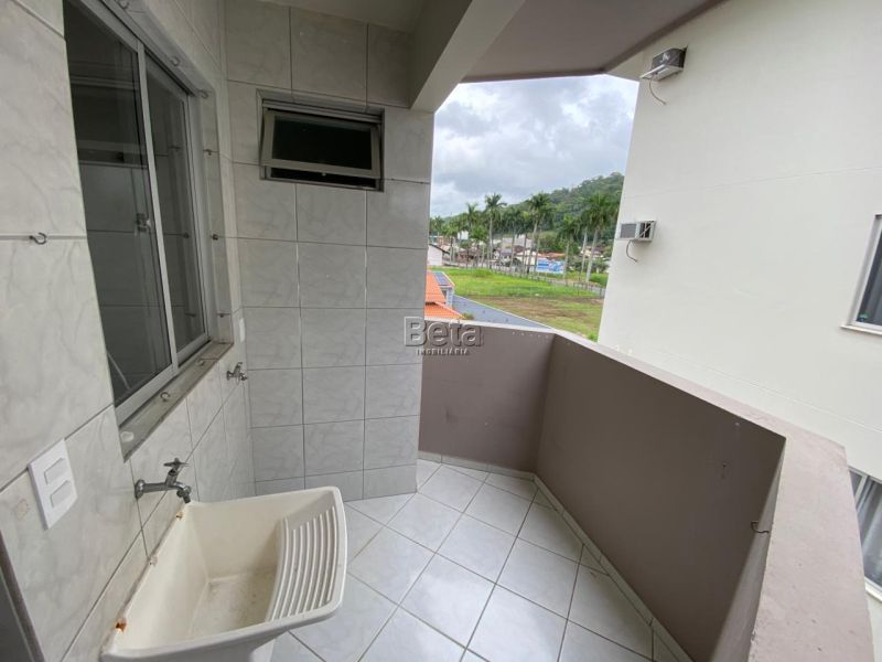 Apto para alugar no bairro RAU