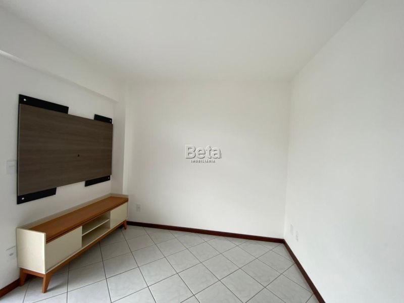 Apto para alugar no bairro RAU