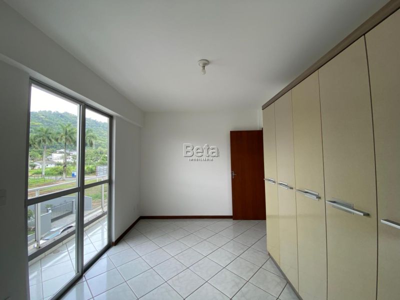 Apto para alugar no bairro RAU