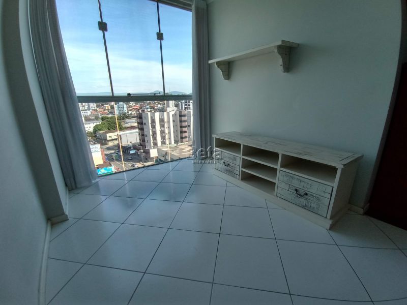 Apto para alugar no bairro CENTRO