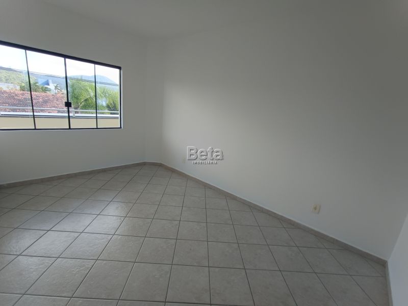 Apto para alugar no bairro CENTRO