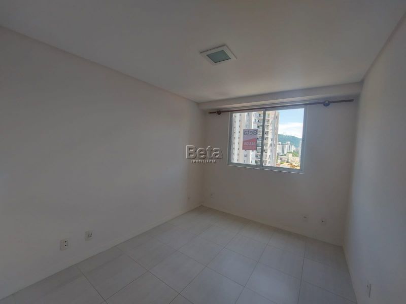 Apto para alugar no bairro CENTRO