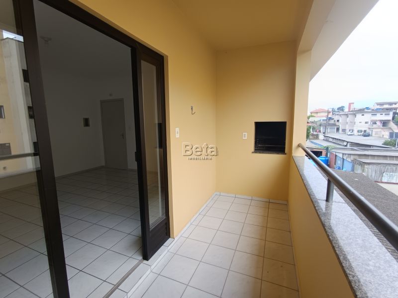 Apto para alugar no bairro ILHA DA FIGUEIRA