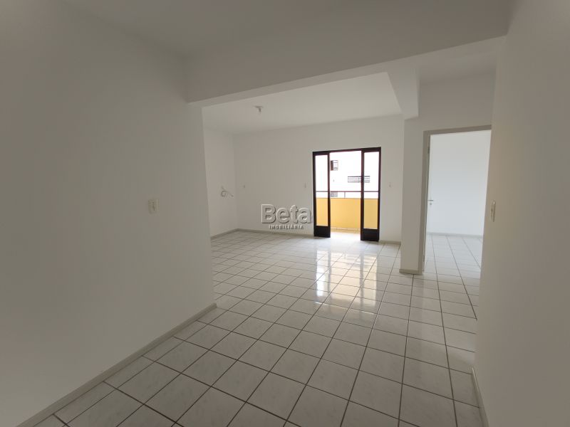 Apto para alugar no bairro ILHA DA FIGUEIRA