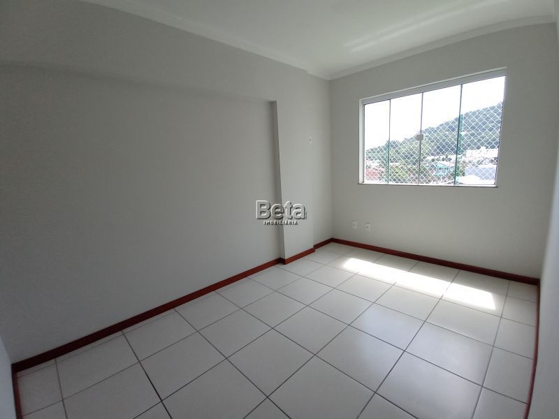 Apto para alugar no bairro VILA NOVA