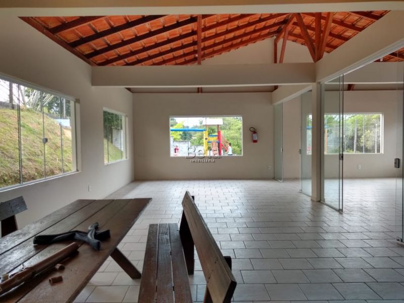 Apto para alugar no bairro JARAGUA ESQUERDO