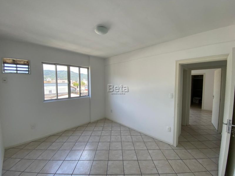 Apto para alugar no bairro CENTRO