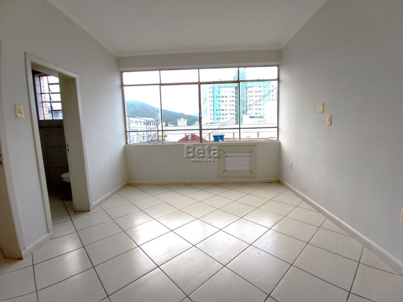 Apto para alugar no bairro CENTRO