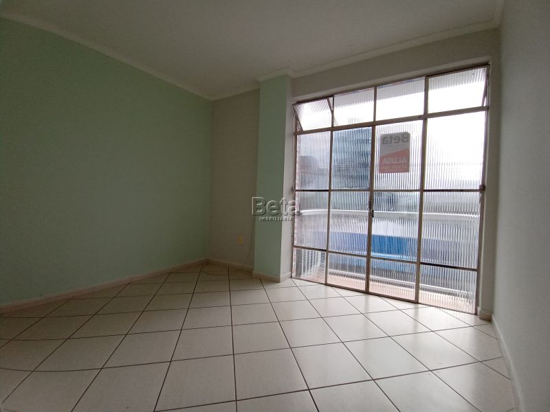 Apto para alugar no bairro CENTRO