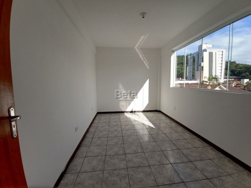 Apto para alugar no bairro CENTRO
