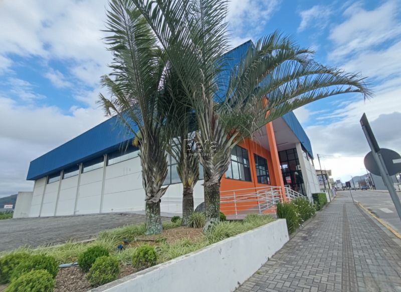 Galpão para alugar no bairro CENTRO