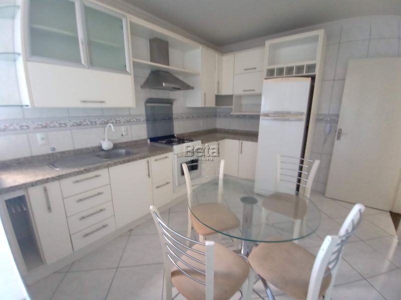 Apto para alugar no bairro CZERNIEWICZ