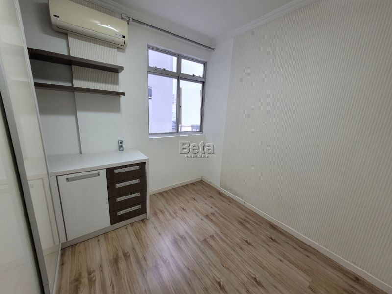 Apto para alugar no bairro CENTRO