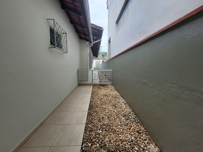 Casa para alugar no bairro BARRA DO RIO MOLHA