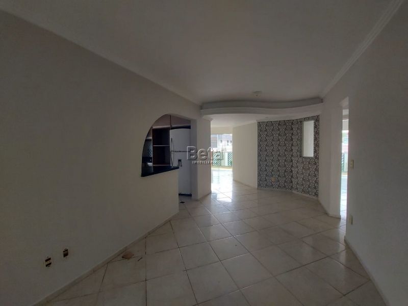 Apto para alugar no bairro CZERNIEWICZ