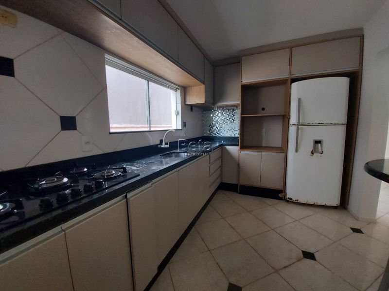 Apto para alugar no bairro CZERNIEWICZ
