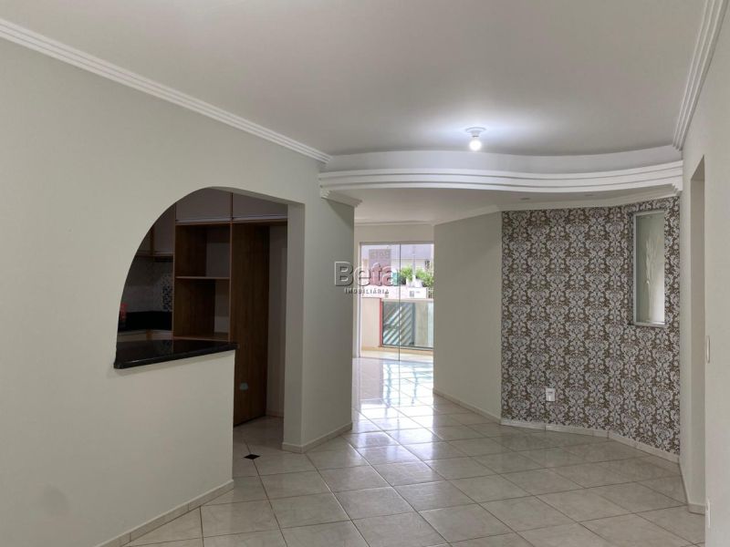 Apto para alugar no bairro CZERNIEWICZ