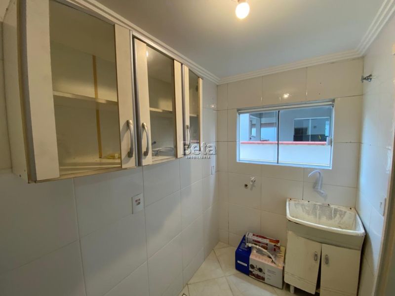 Apto para alugar no bairro CZERNIEWICZ