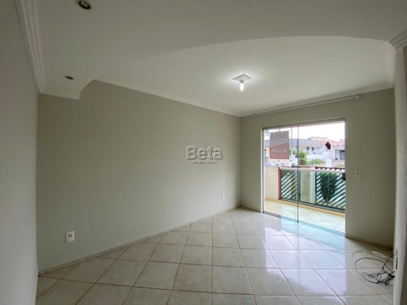 Apto para alugar no bairro CZERNIEWICZ