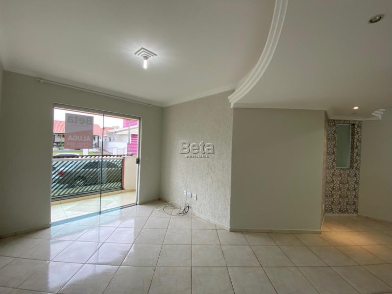 Apto para alugar no bairro CZERNIEWICZ