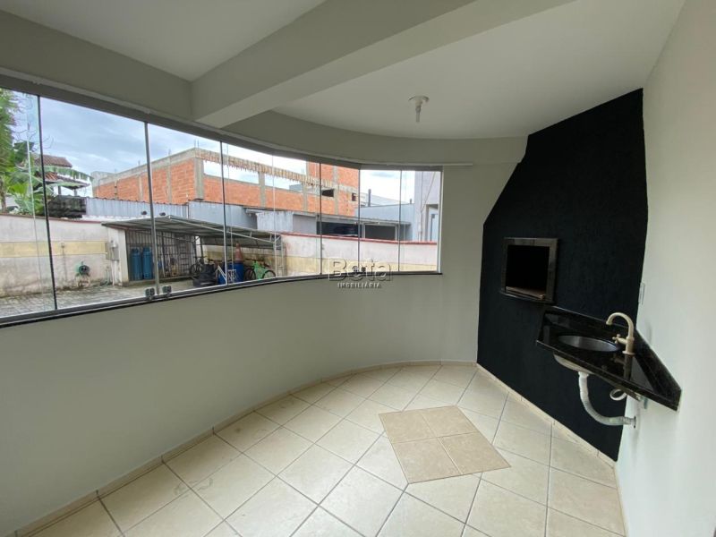 Apto para alugar no bairro CZERNIEWICZ