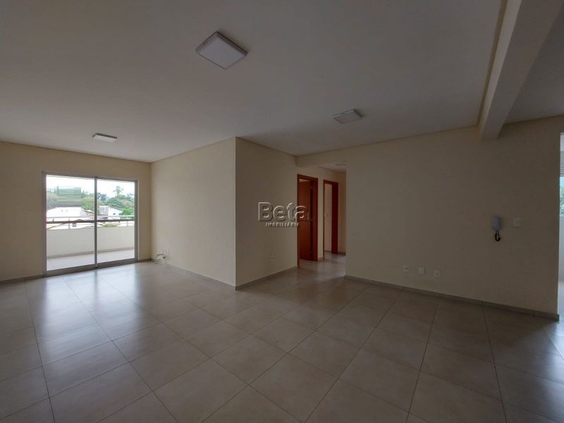 Apto para alugar no bairro VILA LALAU