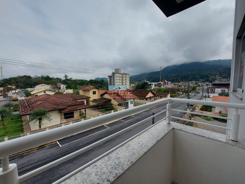 Apto para alugar no bairro VILA LALAU