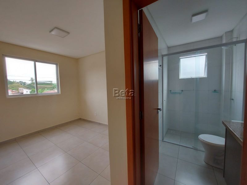 Apto para alugar no bairro VILA LALAU