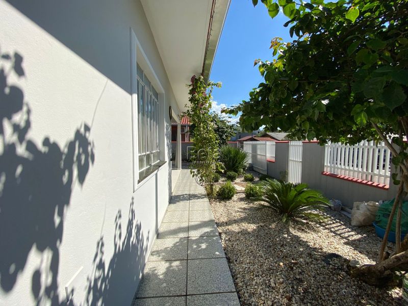 Casa para alugar no bairro RAU