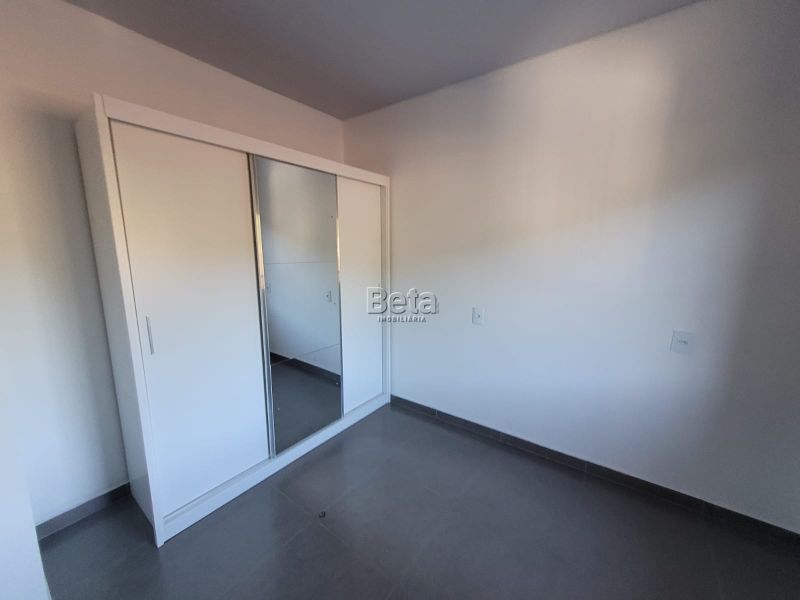 Apto para alugar no bairro JARAGUA ESQUERDO