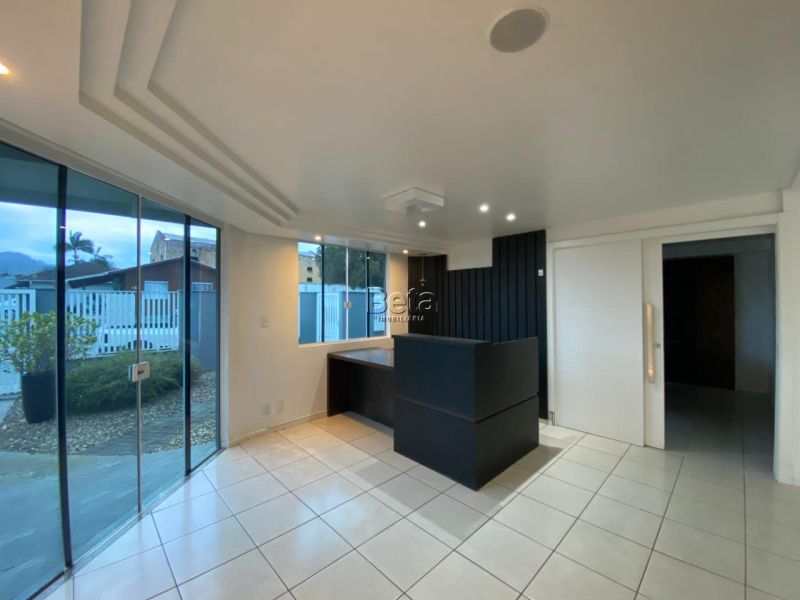 Casa para alugar no bairro VILA LENZI