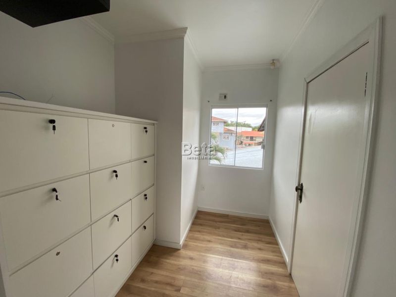 Casa para alugar no bairro VILA LENZI