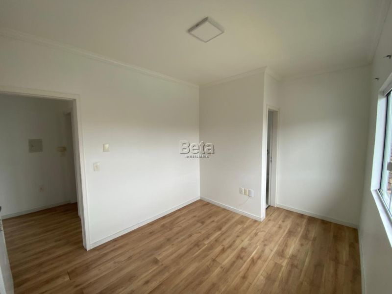 Casa para alugar no bairro VILA LENZI